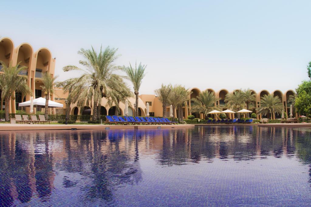Golden Tulip Al Jazira Hotel & Resort Abu Dhabi Exterior photo