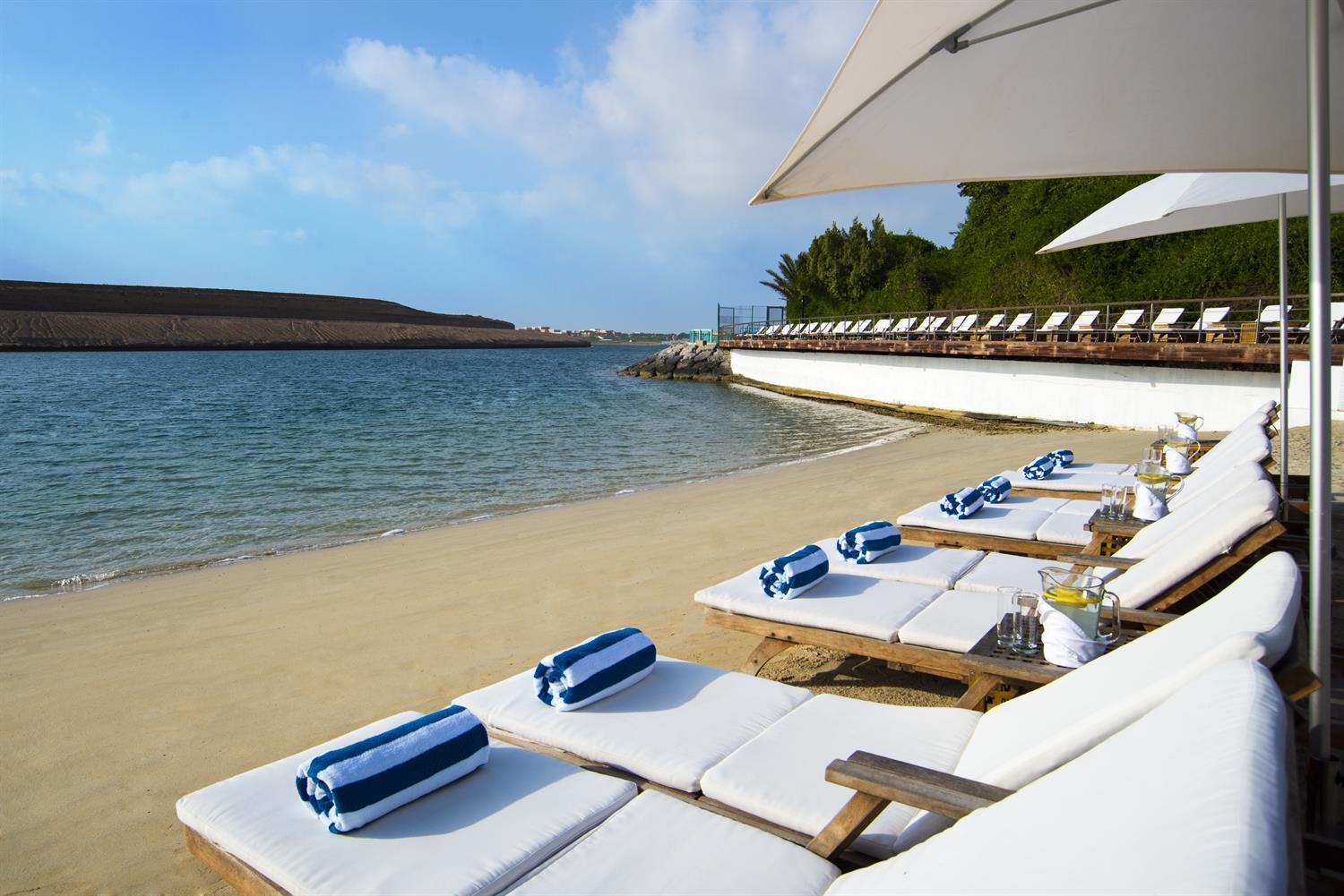 Golden Tulip Al Jazira Hotel & Resort Abu Dhabi Exterior photo