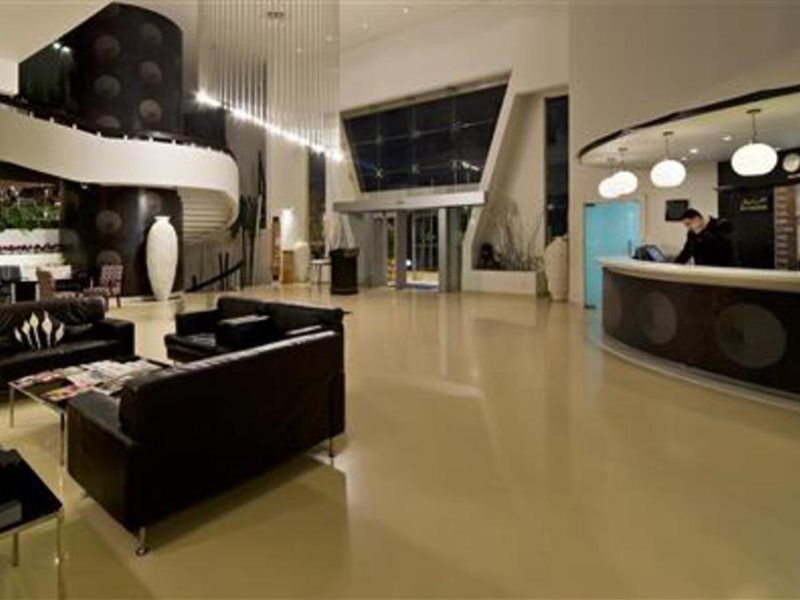 Golden Tulip Al Jazira Hotel & Resort Abu Dhabi Exterior photo
