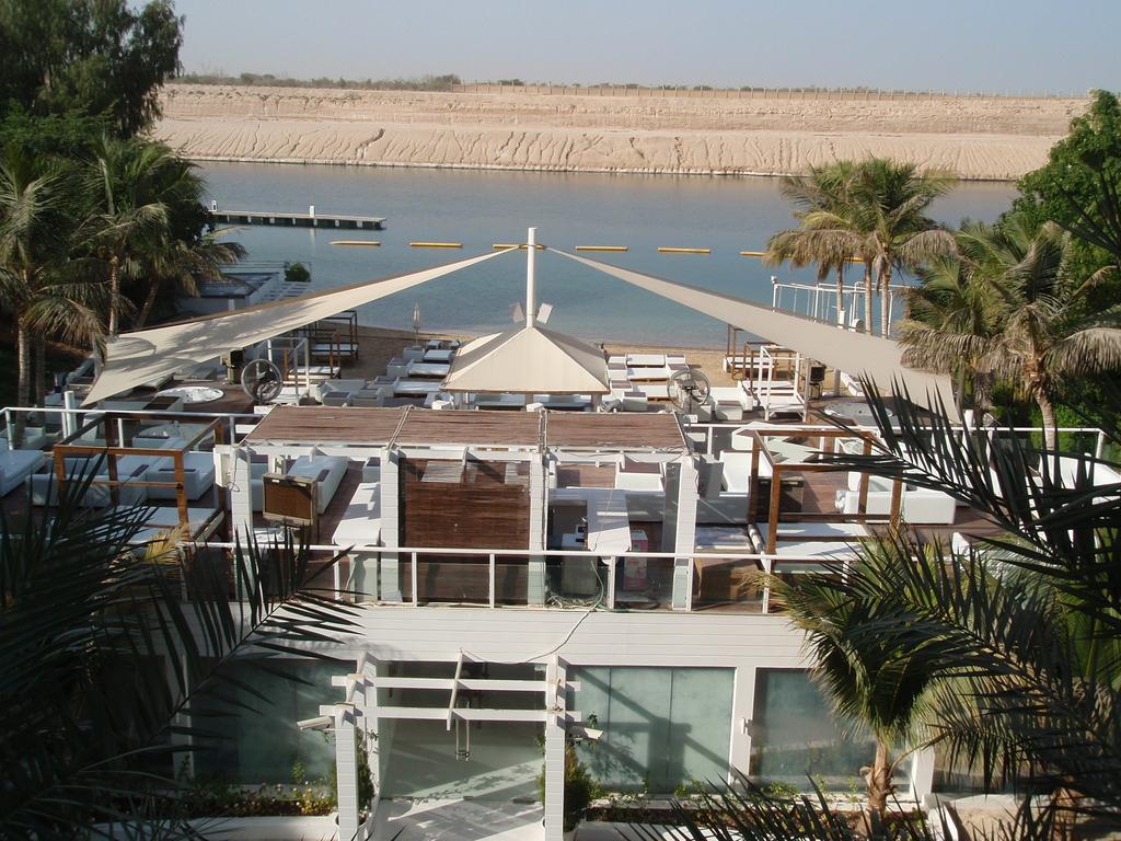 Golden Tulip Al Jazira Hotel & Resort Abu Dhabi Exterior photo